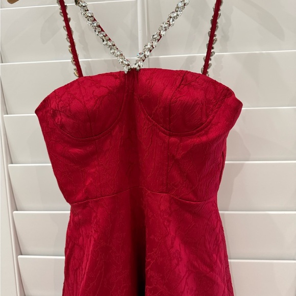 Chou Chou Women’s Dress Chic Strapless Red Dress
“Be simple yet Elegant” - Picture 5 of 15